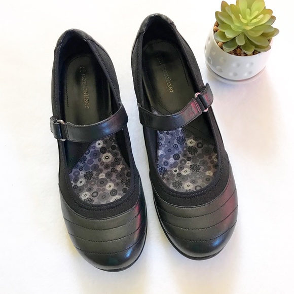 Naturalizer women's jonnie mary jane Clearance